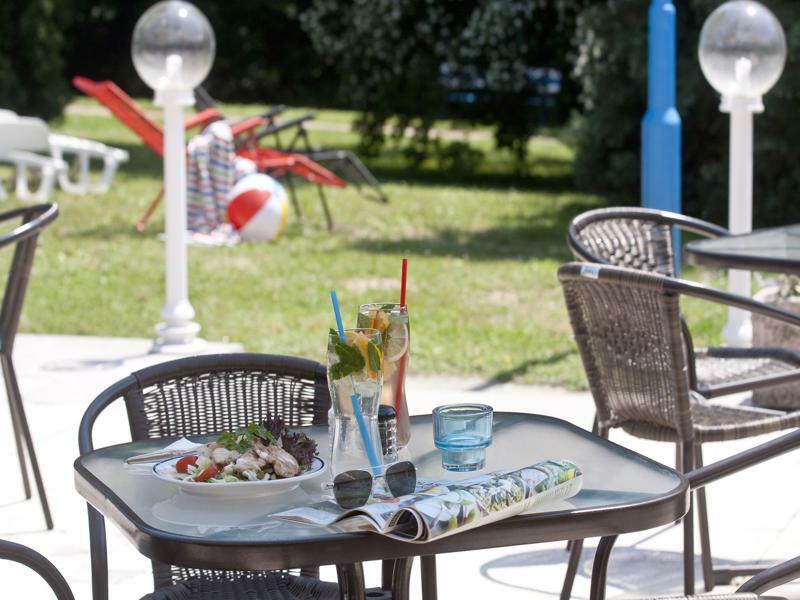 Hotel Holiday Csopak Extérieur photo